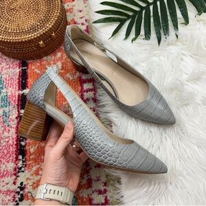 Cole Haan Light Gray-Blue Minimalist Cut Out Croc Embossed Leather Heel 10.5